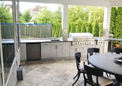 enclosed outdoor kitchen charleston